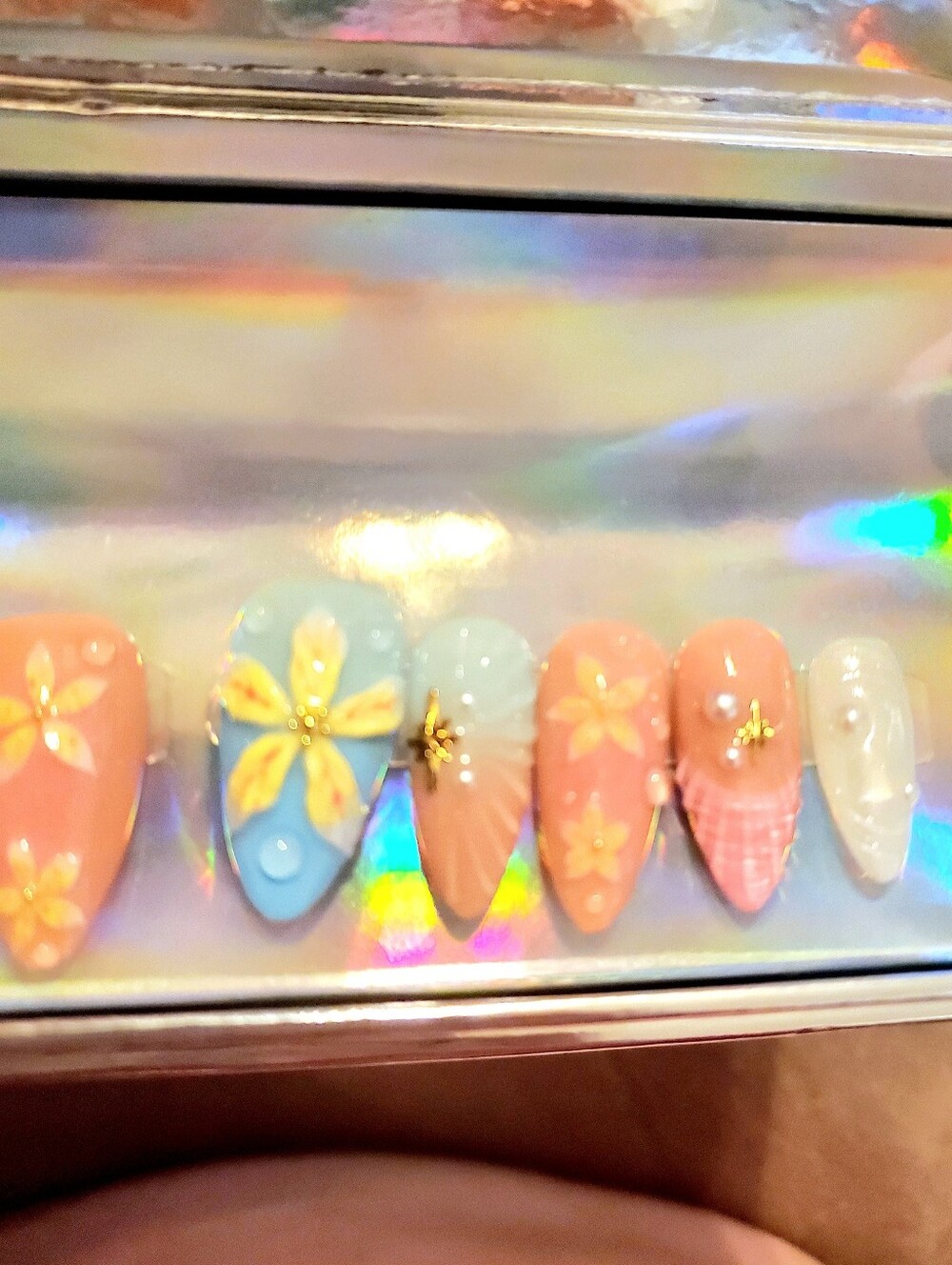 Rosy Shell Handmade Nails - Picture 7 of 12